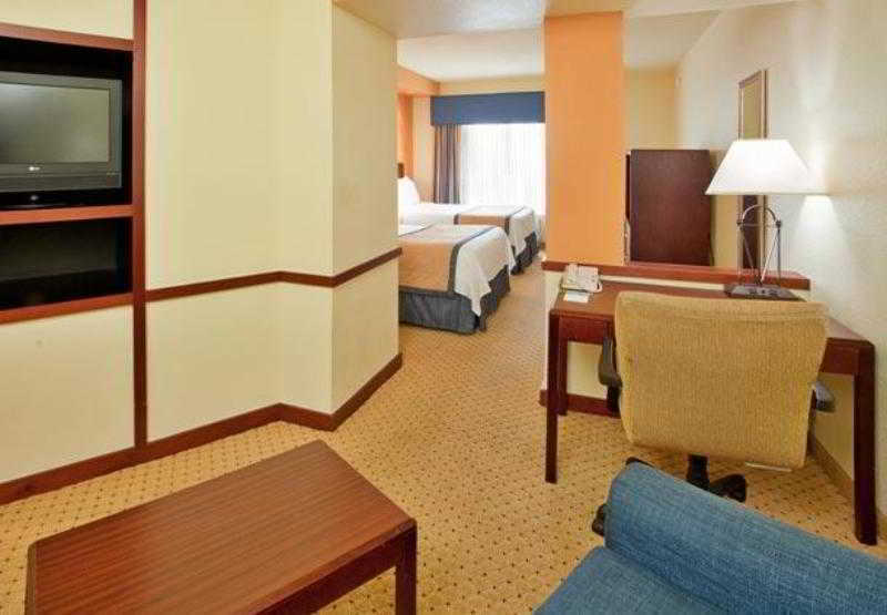 Fairfield Inn And Suites By Marriott Austin Northwest/The Domain Area Værelse billede